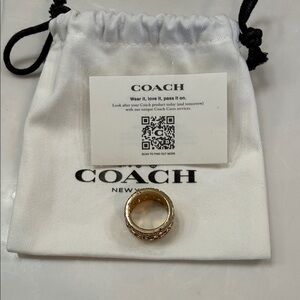 Coach trio rings
